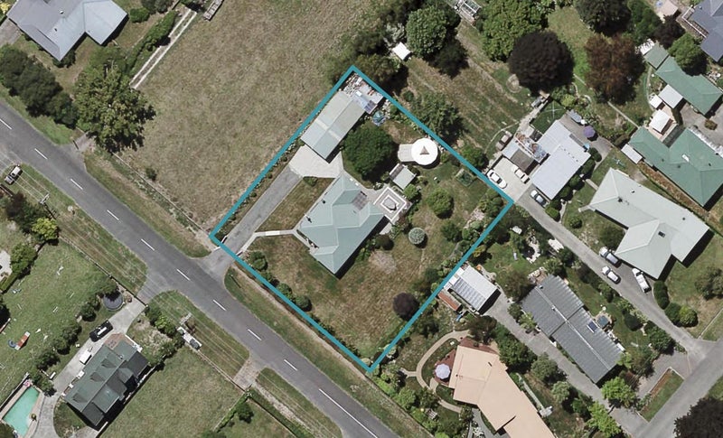 99 Tollemache Road East, Longlands, Hastings - Carousel 1