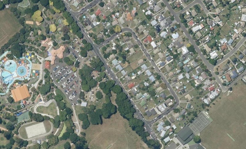 1014 Grove Road, Mayfair, Hastings - Carousel 1