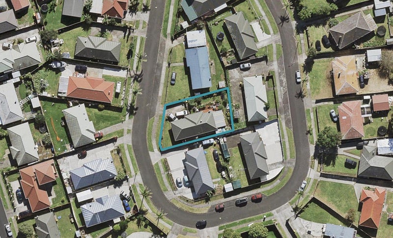 8 Tua Place, Favona, Auckland - Carousel 1
