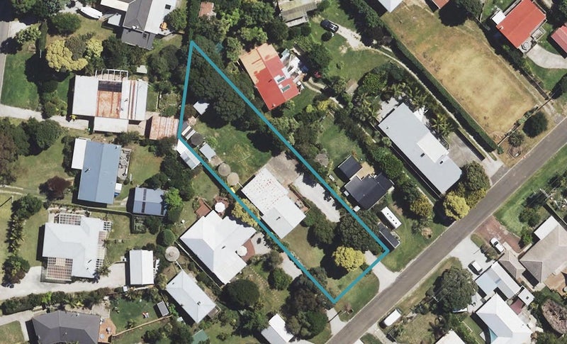 16 Douglas Street, Okitu, Gisborne - Carousel 1