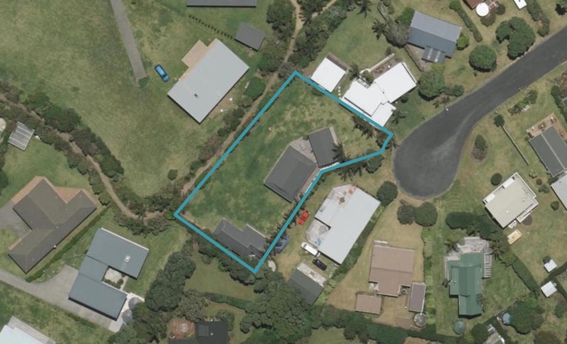 16 Aspden Place, Matapouri, Whangārei - Carousel 1
