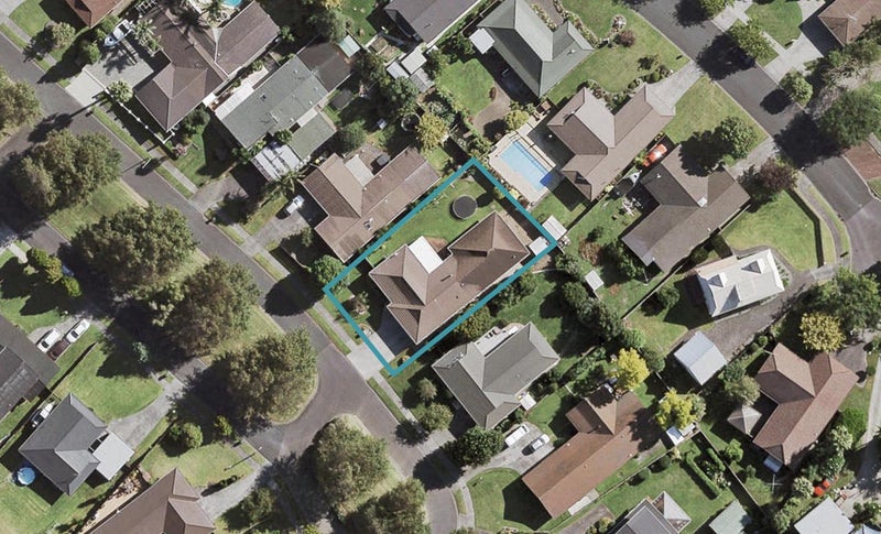 12 Brockton Avenue, Conifer Grove, Takanini - Carousel 1