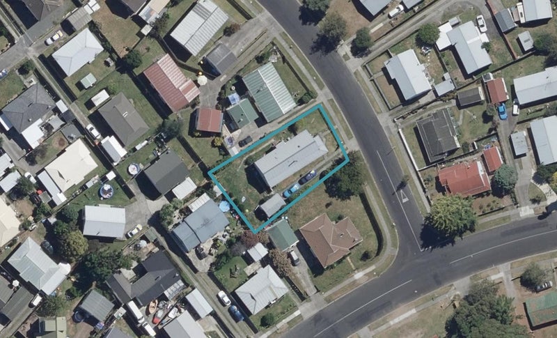 3 Aileen Place, Nawton, Hamilton - Carousel 1