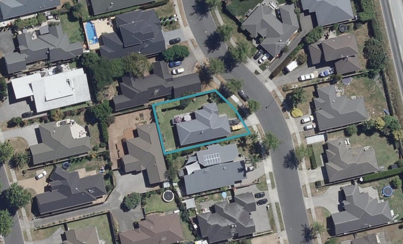 24 Wiltshire Drive, Huntington, Hamilton - Carousel 1
