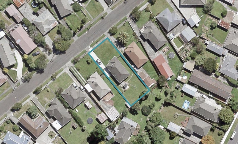 11 Mary Crescent, Elderslea, Upper Hutt - Carousel 1