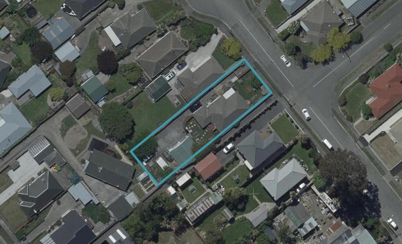11 Kinnaird Place, Hillmorton, Christchurch - Carousel 1