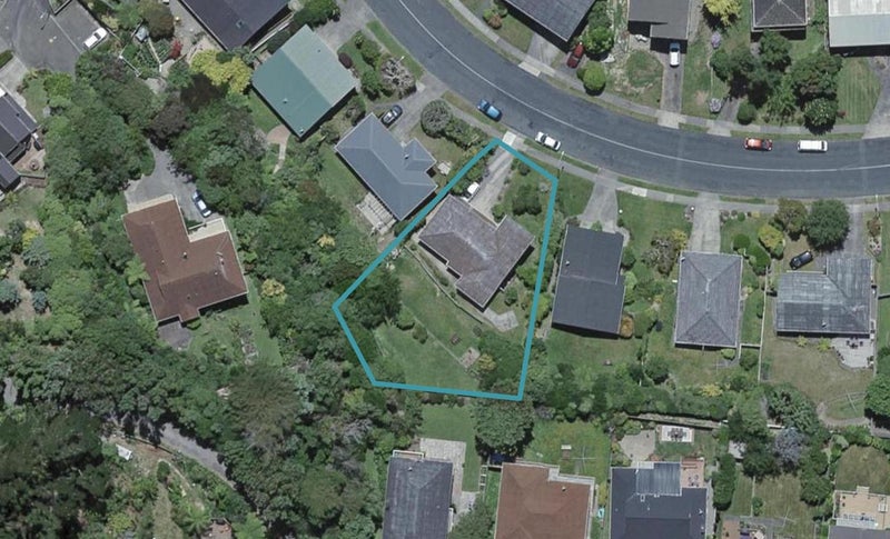 25 Oriel Avenue, Tawa, Wellington - Carousel 1