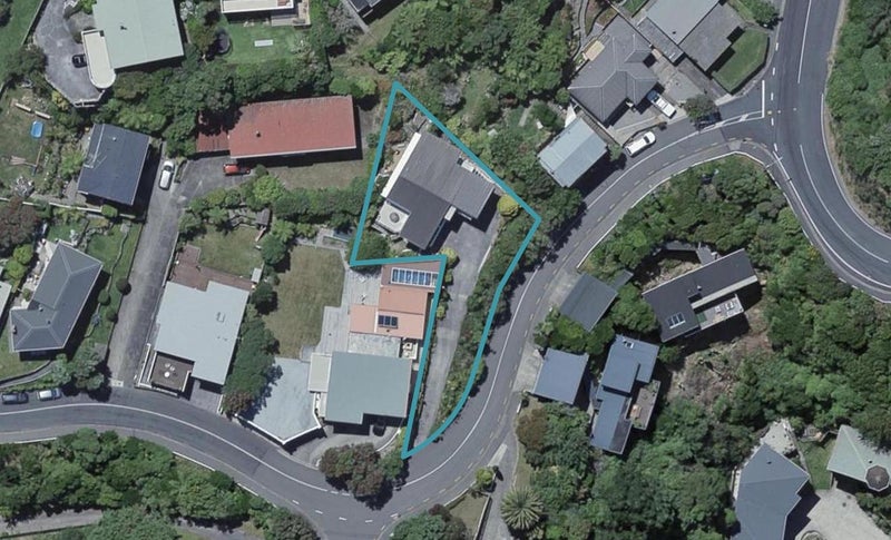 8 Lohia Street, Khandallah, Wellington - Carousel 1