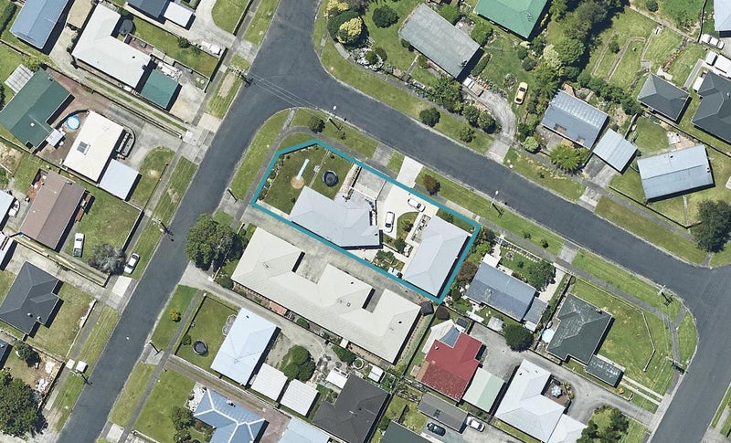 10 Sherwin Street, Gate Pa, Tauranga - Carousel 1
