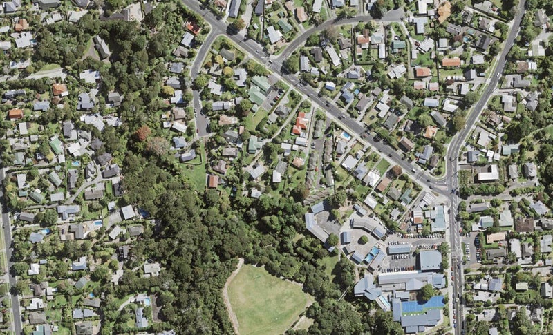 24 Kaurilands Road, Titirangi, Waitakere - Carousel 1