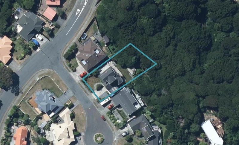 3 Pendeen Place, Camborne, Porirua - Carousel 1