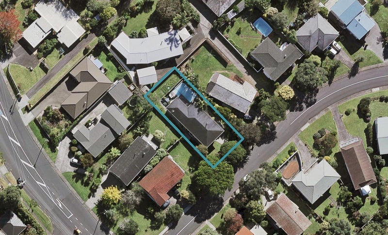 4 Marywil Crescent, Hillcrest, Auckland - Carousel 1
