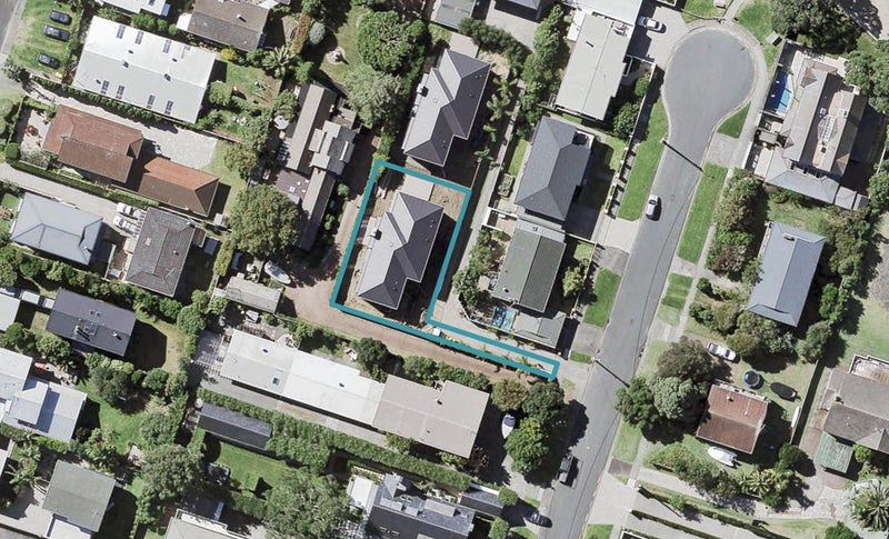 34 Saltburn Road, Milford, Auckland - Carousel 1