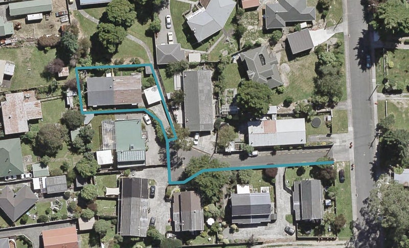 2/13 McHattie Lane, Clouston Park, Upper Hutt - Carousel 1