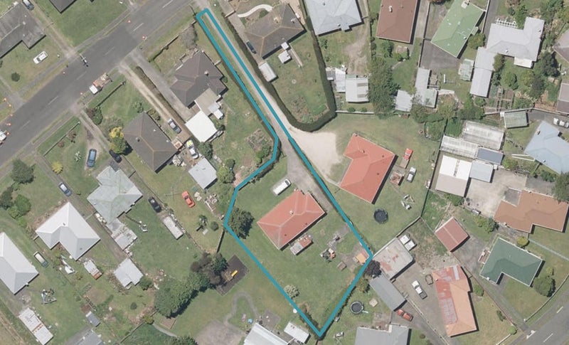 22 Hinemoa Street, Whanganui East, Whanganui - Carousel 1