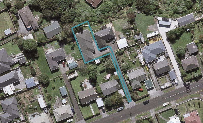 17B Karaka Street, Merrilands, New Plymouth - Carousel 1