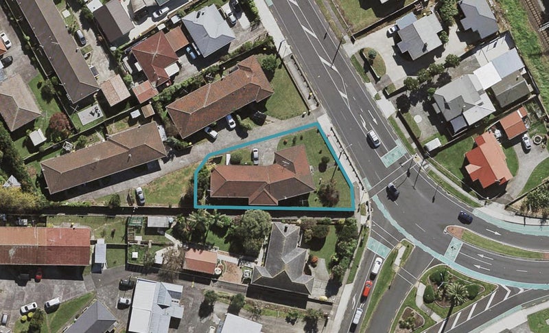 2/0 Station Road, Papatoetoe, Auckland - Carousel 1