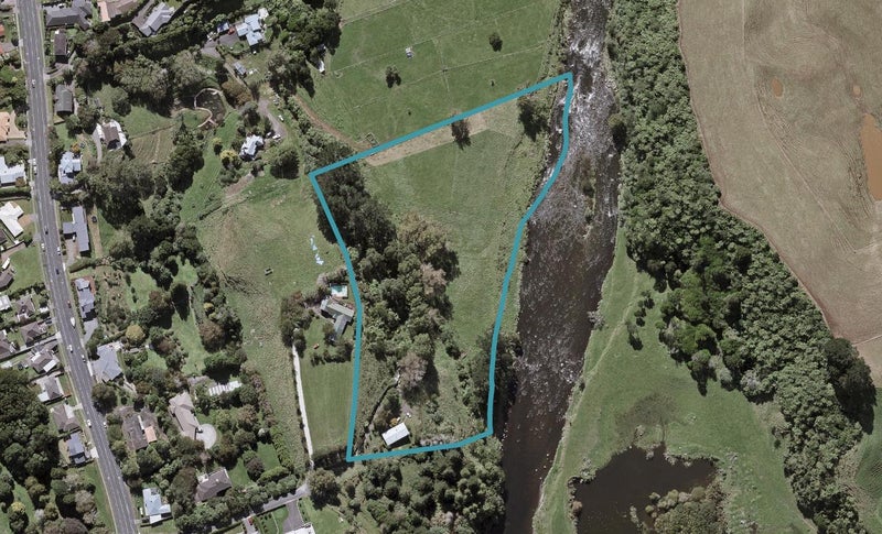 7 William Street, Highlands Park, New Plymouth - Carousel 1
