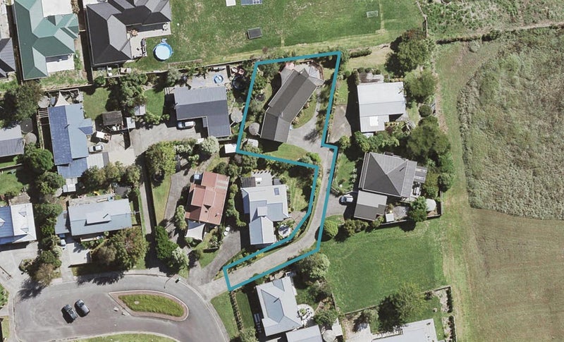 20 Rheingold Place, Huapai, Kumeu - Carousel 1