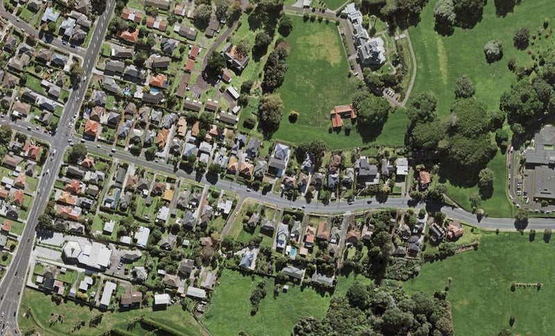 18A Herd Road, Hillsborough, Auckland - Carousel 1