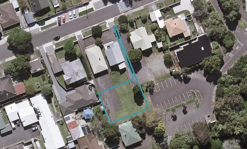 14B Bell Street, Welbourn, New Plymouth - Carousel 1