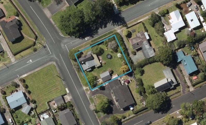 11 Grant Street, Kamo, Whangarei - Carousel 1