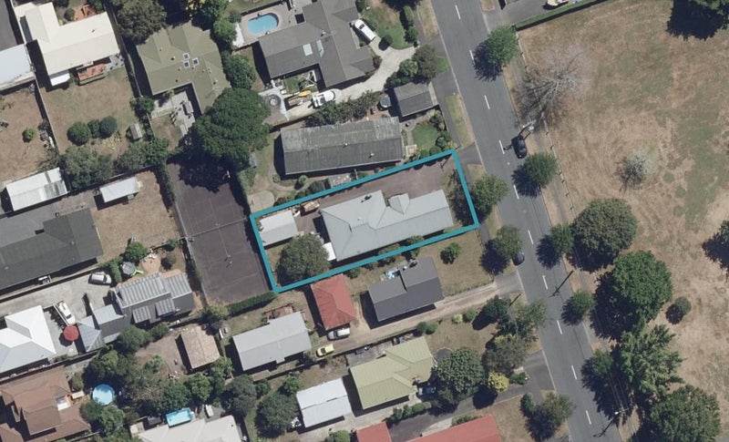 23 Herbert Road, Queenwood, Hamilton - Carousel 1