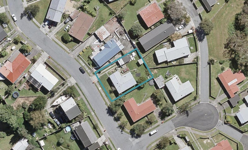 38 Aniseed Grove, Timberlea, Upper Hutt - Carousel 1