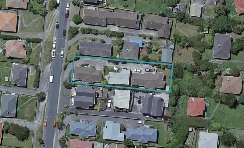 3/27 Bould Street, Johnsonville, Wellington - Carousel 1