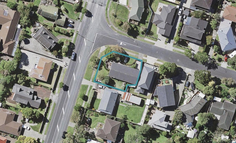 1 Borrowdace Avenue, Botany Downs, Auckland - Carousel 1
