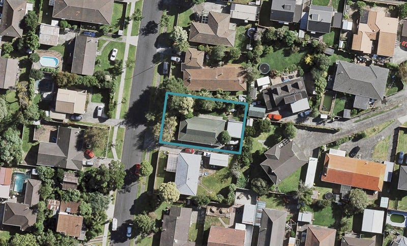 16 Huber Street, Weymouth, Auckland - Carousel 1