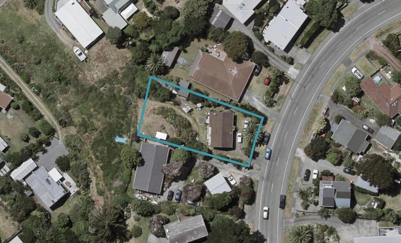 17 Weggery Drive, Waikanae Beach, Waikanae - Carousel 1