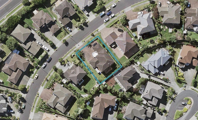 27 Killybegs Drive, Pinehill, Auckland - Carousel 1