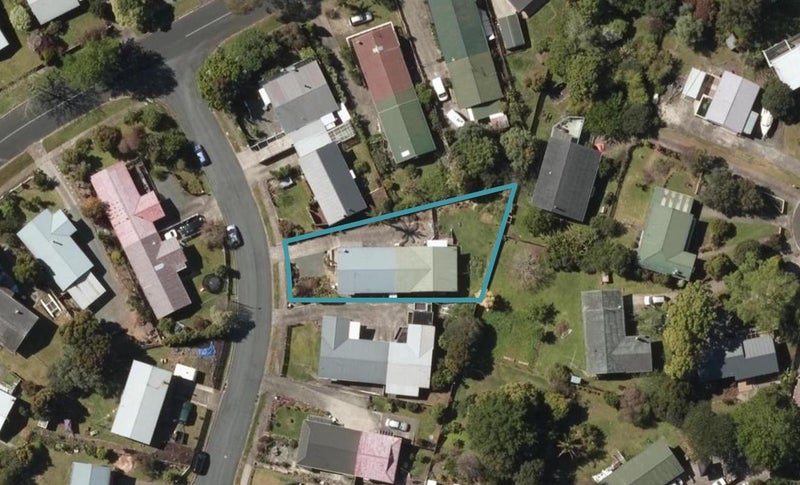 3A Robin Hood Place, Onerahi, Whangarei - Carousel 1