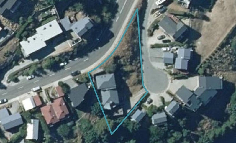 2 Gum Lane, Queenstown, Queenstown - Carousel 1