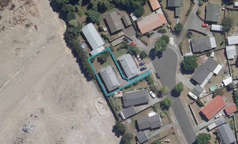 15B Sequoia Place, Pukete, Hamilton - Carousel 1