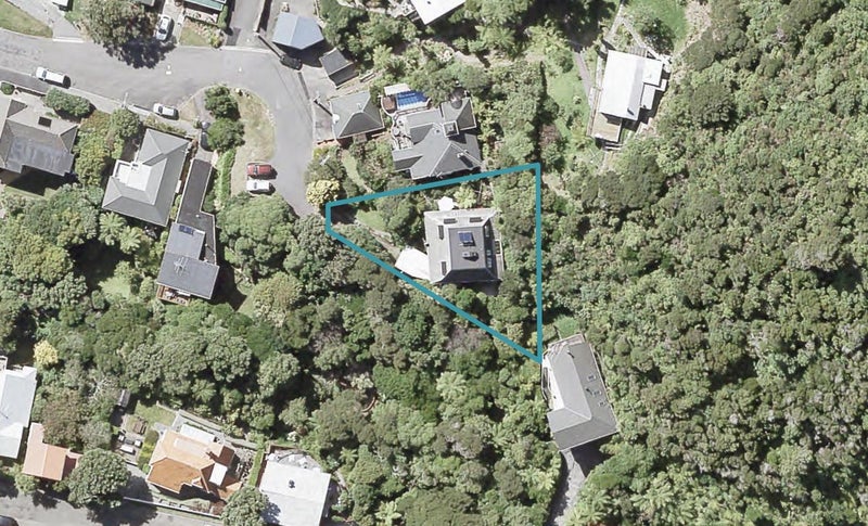 45 Totara Street, Eastbourne, Lower Hutt - Carousel 1