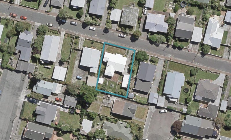 12 Montague Street, Alicetown, Lower Hutt - Carousel 1