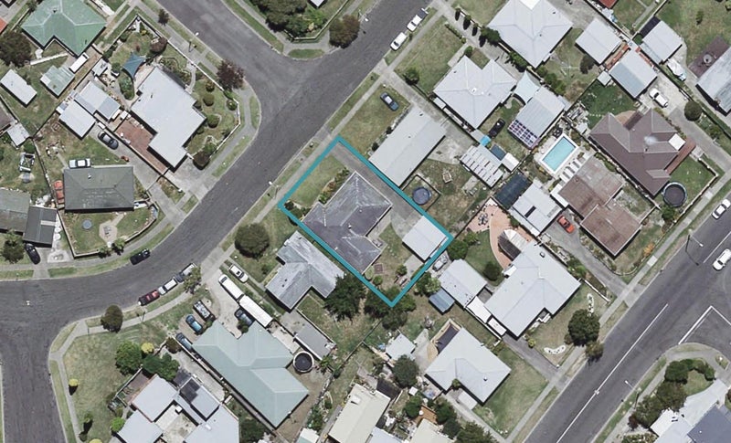 25 Fife Crescent, Tamatea, Napier - Carousel 1