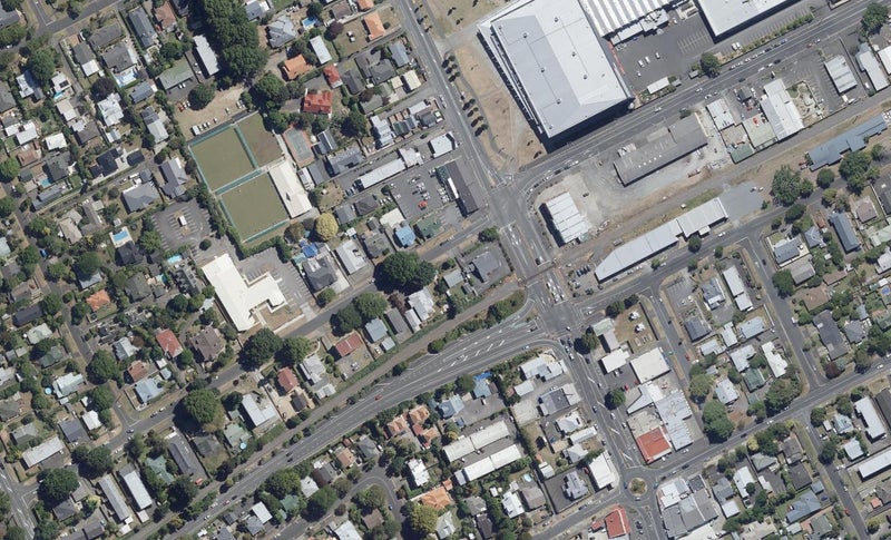30 O'Neill Street, Claudelands, Hamilton - Carousel 1