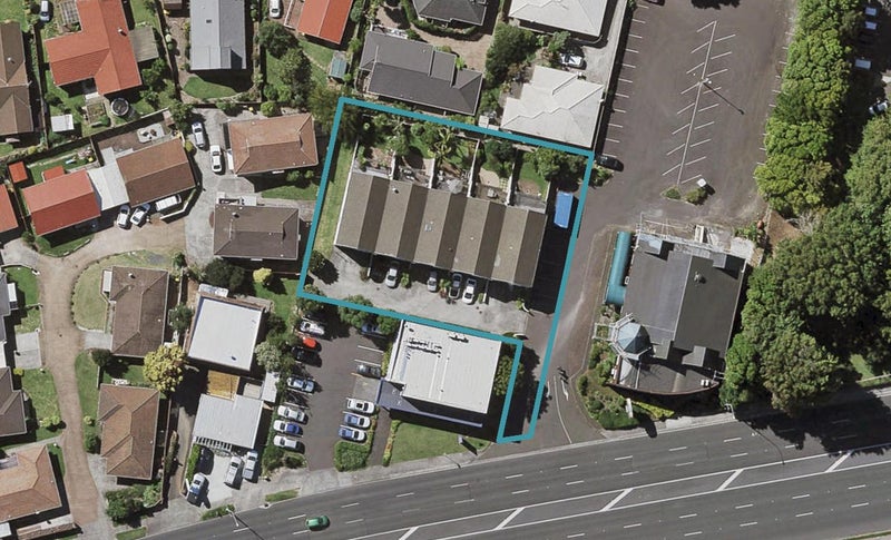 1/124 Pakuranga Road, Pakuranga, Auckland - Carousel 1