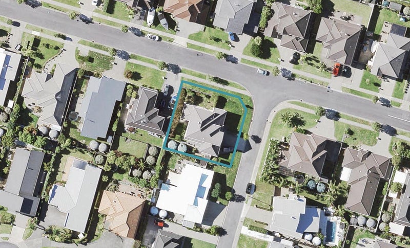 1 Mariner Lane, Beachlands, Auckland - Carousel 1