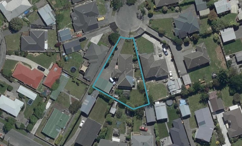 10 Fitzroy Place, Bishopdale, Christchurch - Carousel 1