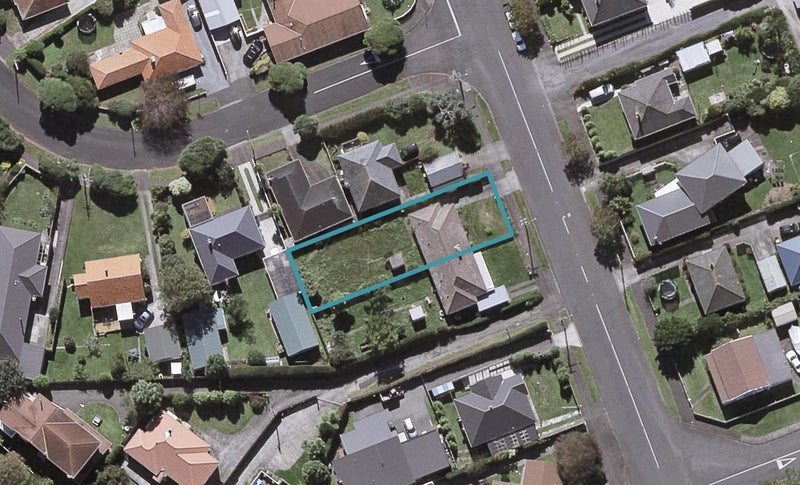 80 Brooklands Road, Brooklands, New Plymouth - Carousel 1