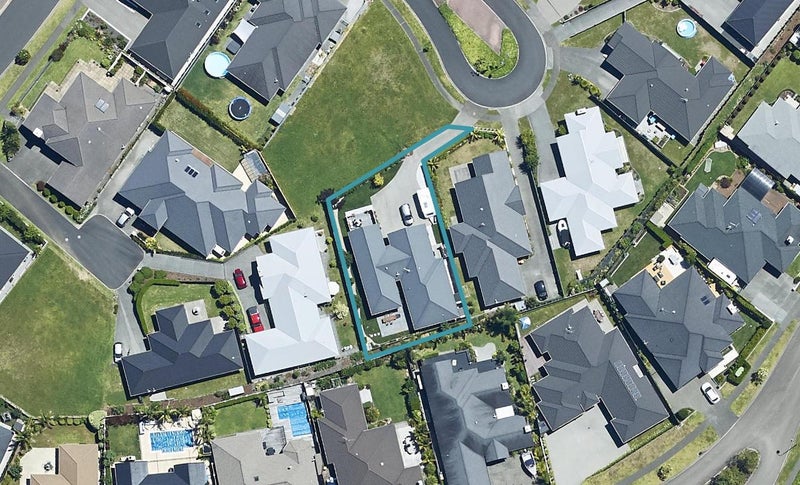 14 Belgrave Close, Bethlehem, Tauranga - Carousel 1
