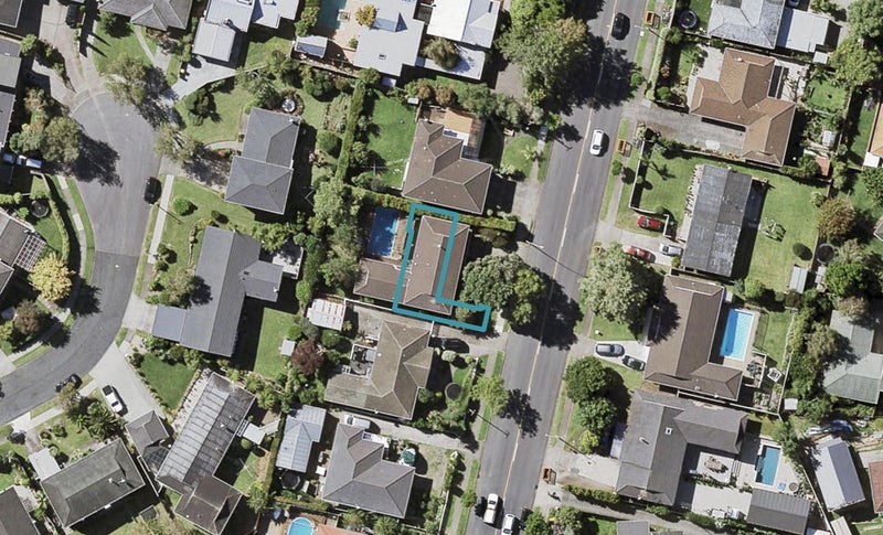 62B Glenmore Road, Sunnyhills, Auckland - Carousel 1