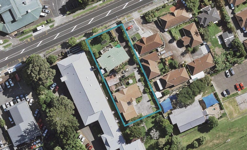 11 Alfriston Road, Manurewa East, Auckland - Carousel 1