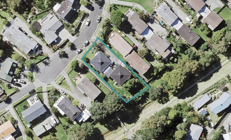 1/20 Scarlock Avenue, Browns Bay, Auckland - Carousel 1