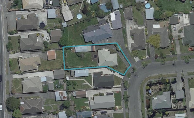 43 Vardon Crescent, Shirley, Christchurch - Carousel 1