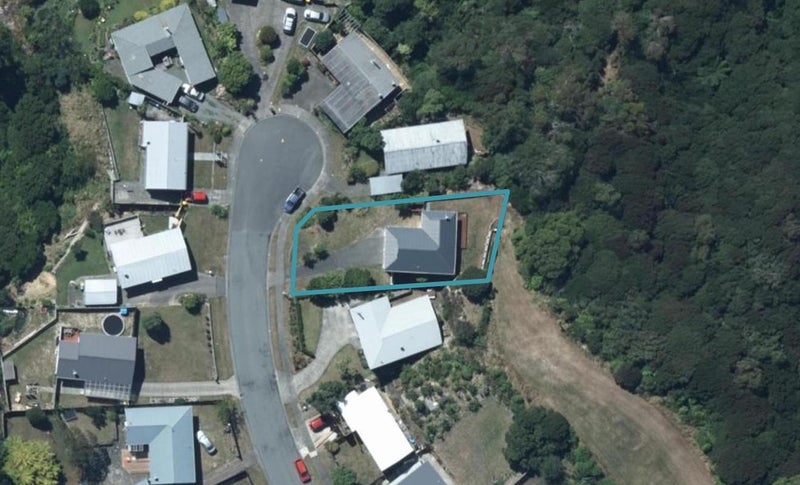 18 The Bollard, Whitby, Porirua - Carousel 1